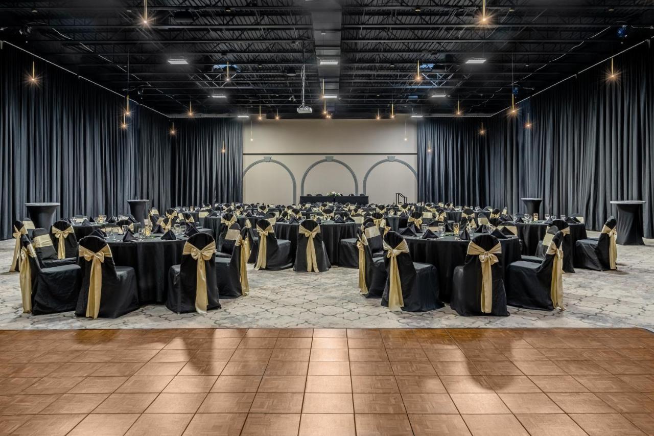 Grand Williston Hotel And Conference Center Dış mekan fotoğraf